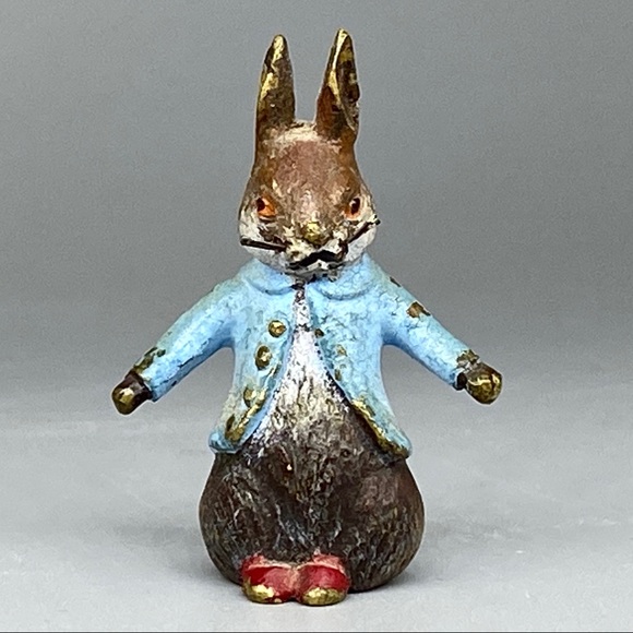 Rabbit in Cabbage Vienna Bronze Figurine Rabbit in Cabbage Vienna Bronze Figurine